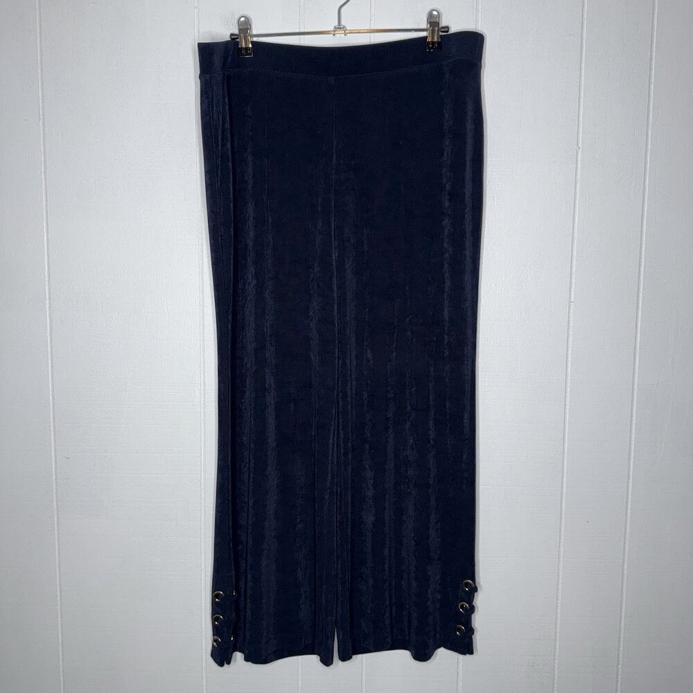 Chico’s Travelers Women’s Wide Leg Navy Blue Pants Slinky Knit Size 2, Large